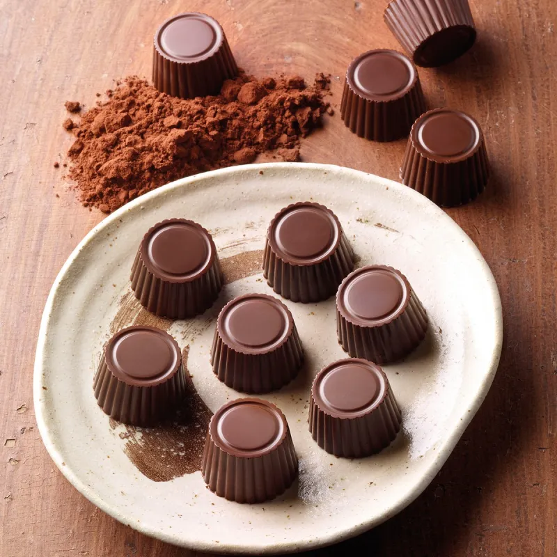 Molde bombones Huevo chocolate 3D Silikomart